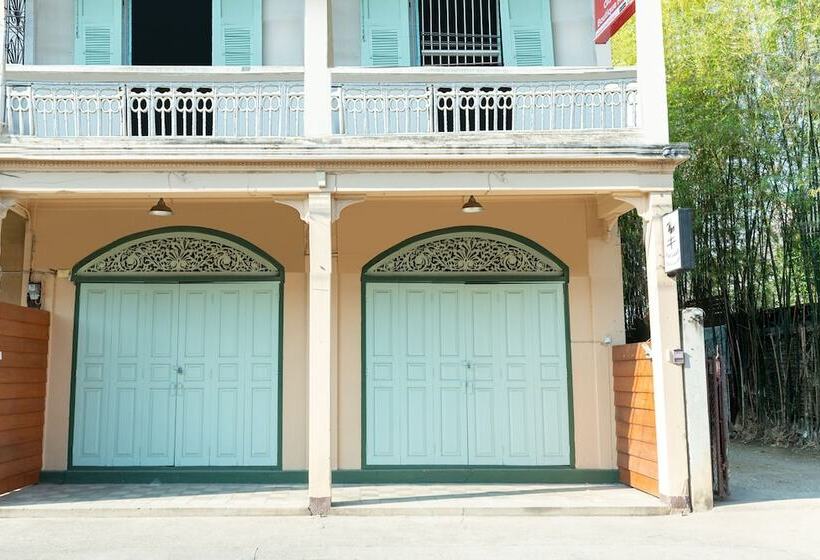 호텔 Oyo Old Town Boutique Hostel