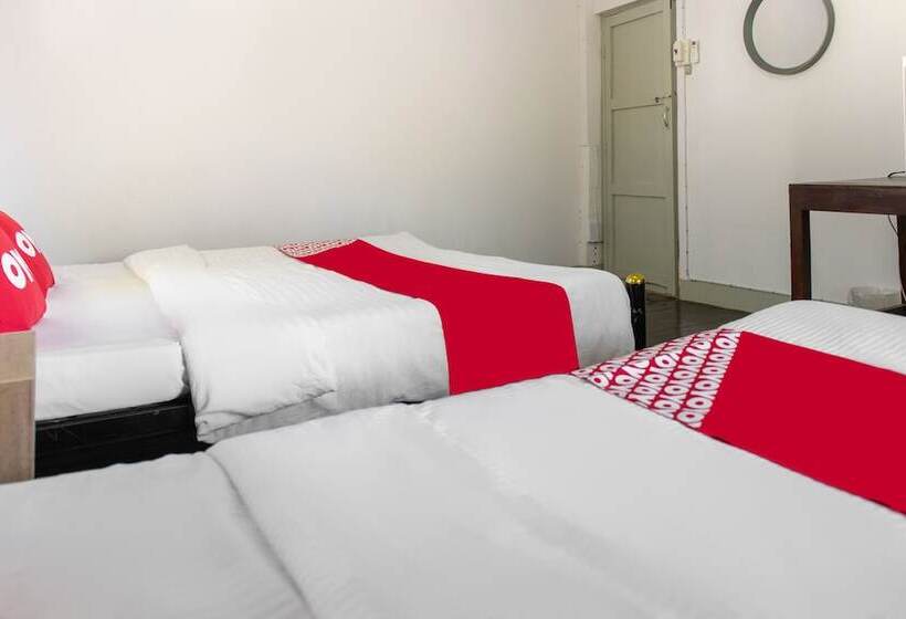 호텔 Oyo Old Town Boutique Hostel