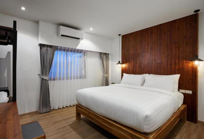 ホテル P2 Wood Loft