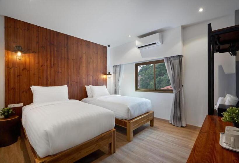 ホテル P2 Wood Loft