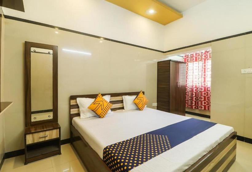 فندق Spot On 65446  Kingston