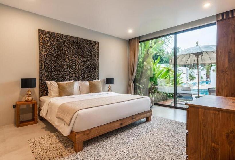 ホテル Zee Luxury Boutique