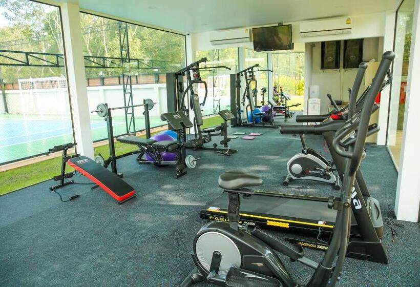 ホテル Zee Luxury Boutique