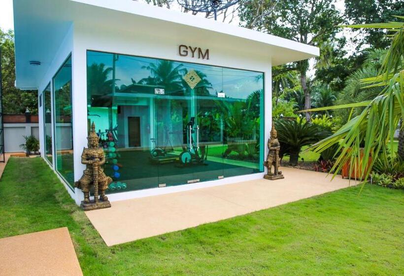 ホテル Zee Luxury Boutique