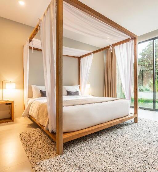 ホテル Zee Luxury Boutique