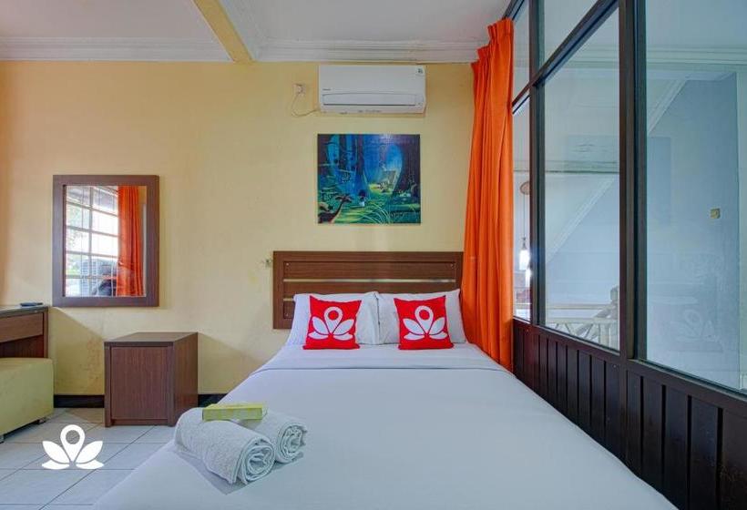 호텔 Shazira Syariah