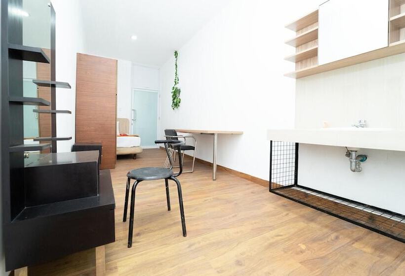 Пансион Koolkost Near Grand Kota Bintang