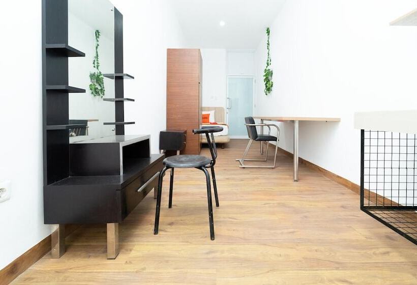 Пансион Koolkost Near Grand Kota Bintang