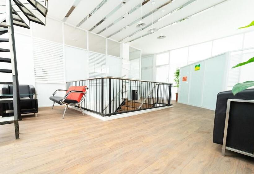 Пансион Koolkost Near Grand Kota Bintang