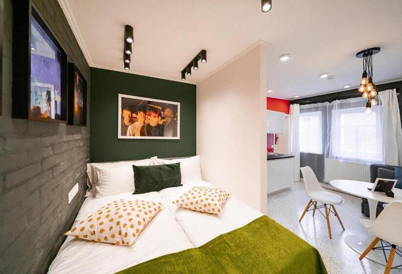 Revelton Studios Marianske Lazne