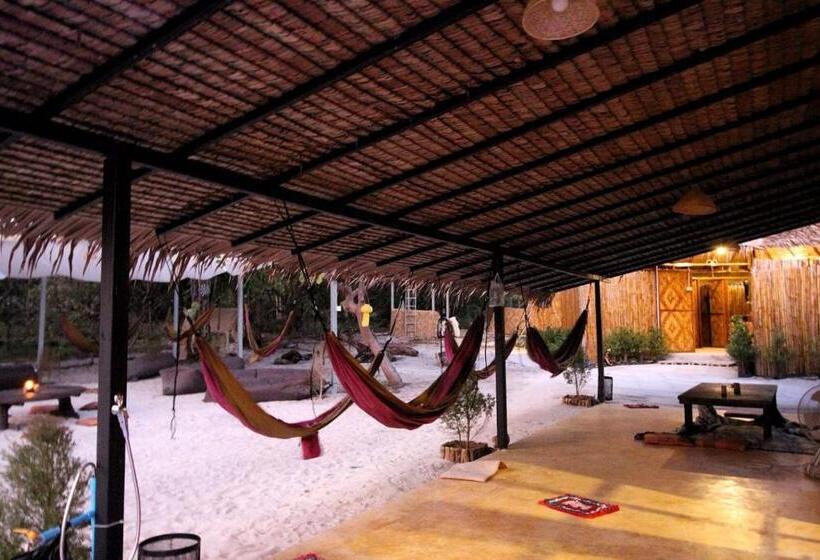 Tropical Hostel