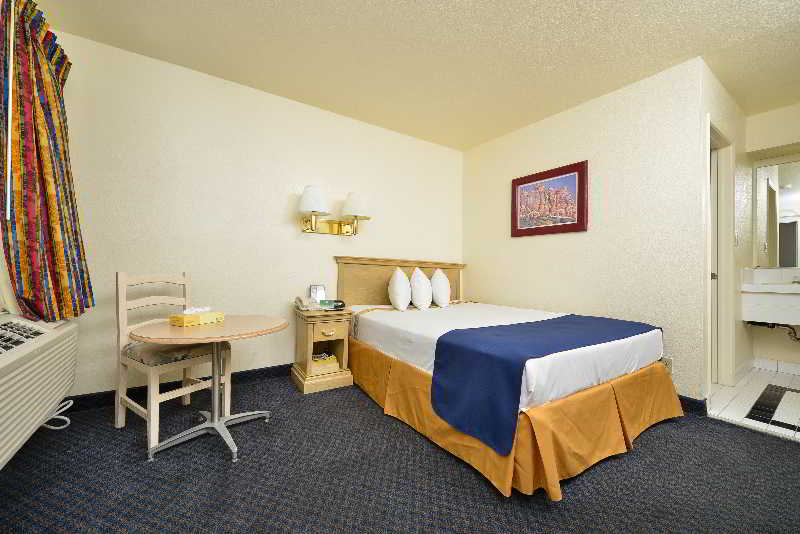 호텔 Americas Best Value Inn