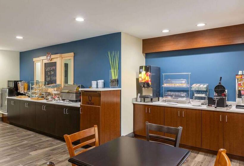 فندق Americinn By Wyndham Jefferson