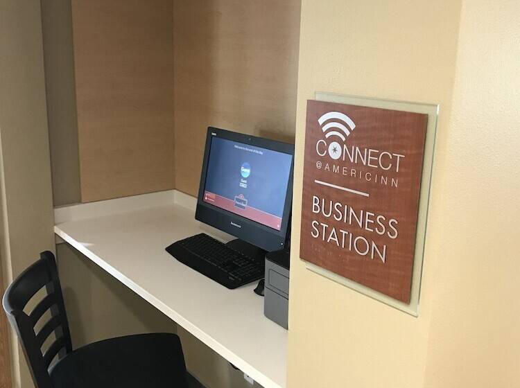 فندق Americinn By Wyndham Jefferson