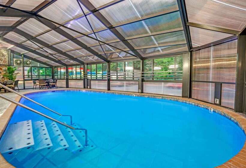 호텔 Baymont By Wyndham Gatlinburg On The River