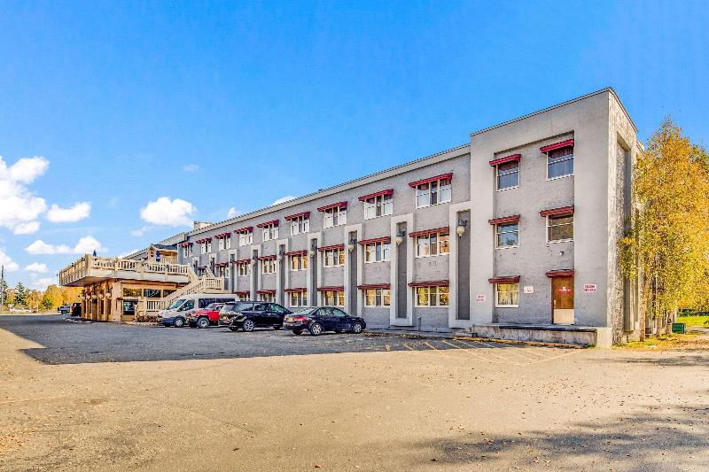 Clarion Hotel & Suites Fairbanks Near Ft Wainwright