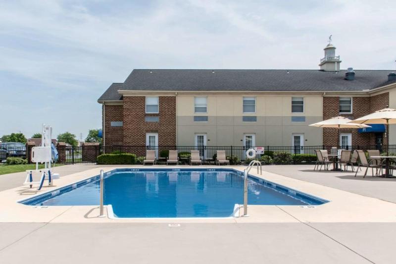 ホテル Comfort Inn Lancaster At Rockvale