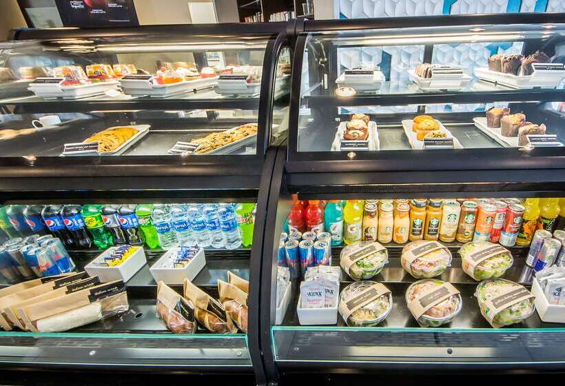 Отель Crowne Plaza Orlando Lake Buena Vista, An Ihg