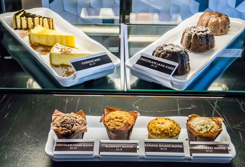 Отель Crowne Plaza Orlando Lake Buena Vista, An Ihg