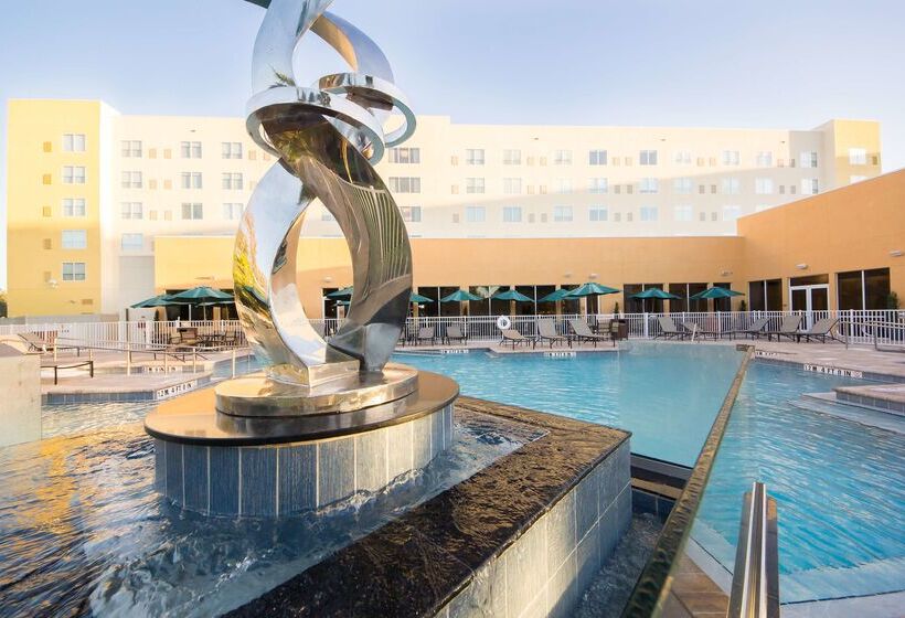 Отель Crowne Plaza Orlando Lake Buena Vista, An Ihg