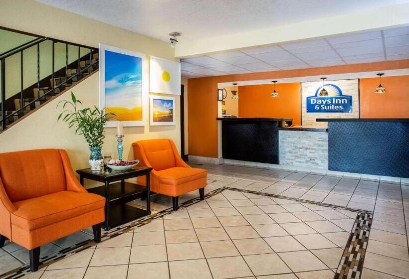 酒店 Days Inn & Suites By Wyndham Stevens Point