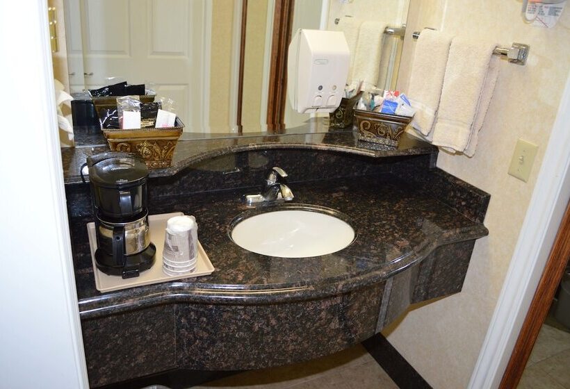 בית מלון כפרי Dynasty Suites Redlands