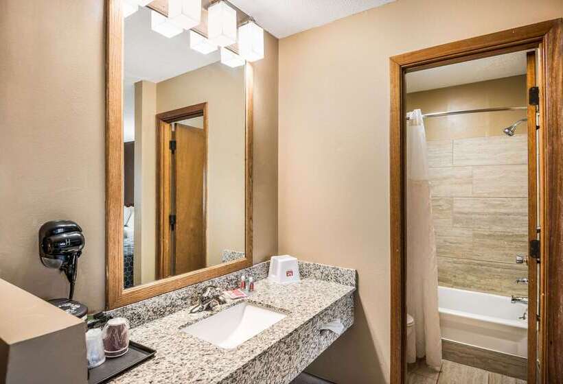 בית מלון כפרי Econo Lodge