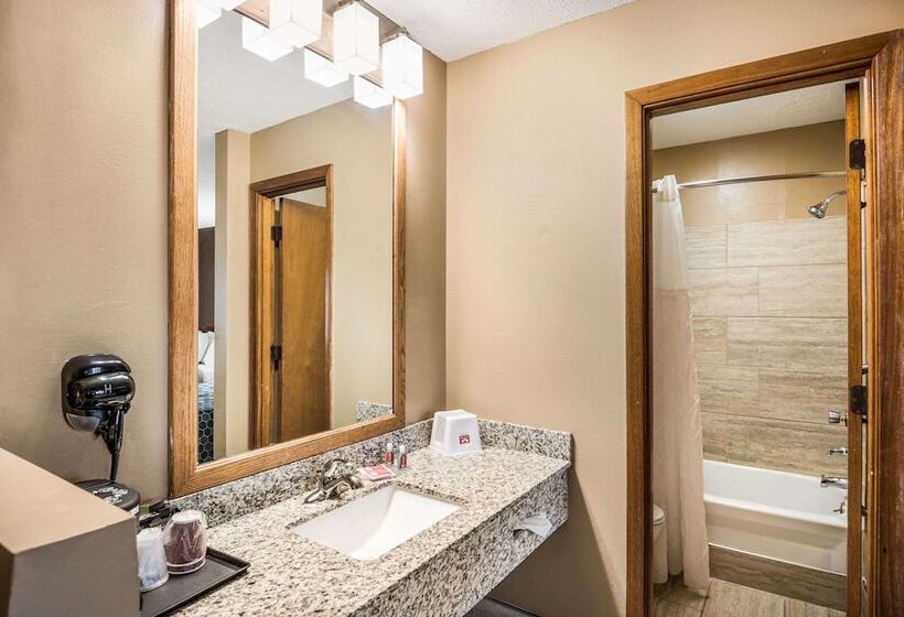 فندق Econo Lodge