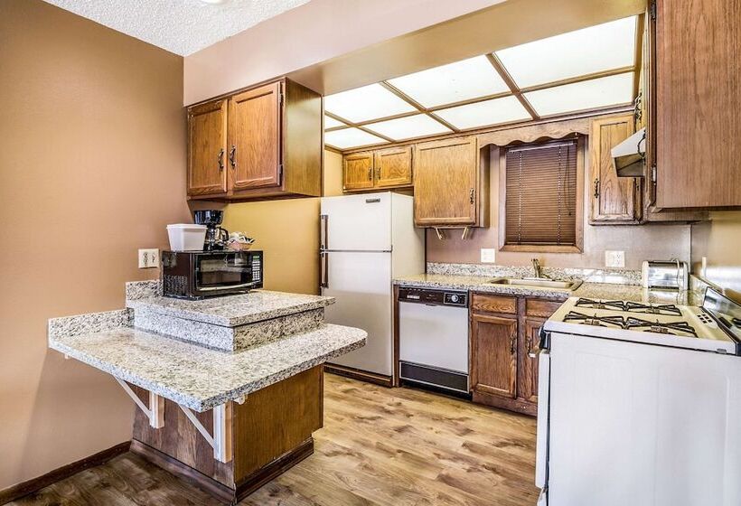 فندق Econo Lodge