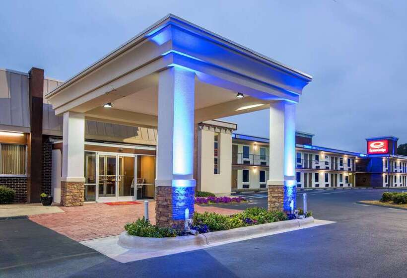 Отель Econo Lodge