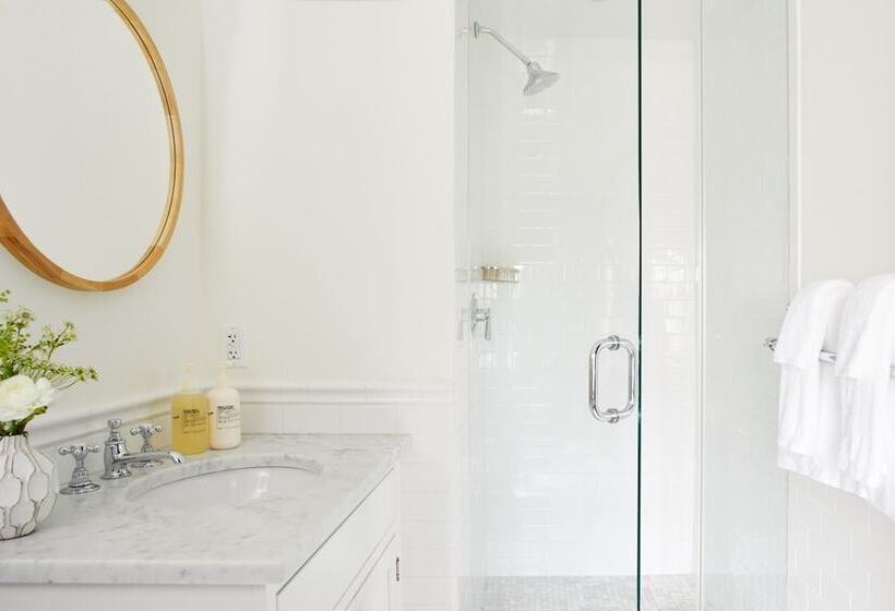 ホテル Faraway Nantucket