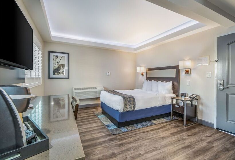 فندق Inn At 50  Long Beach Convention Center