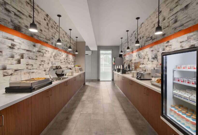 هتل La Quinta Inn & Suites By Wyndham Springfield