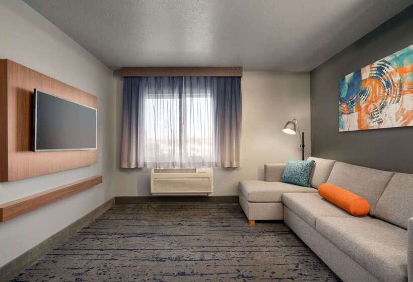 هتل La Quinta Inn & Suites By Wyndham Springfield