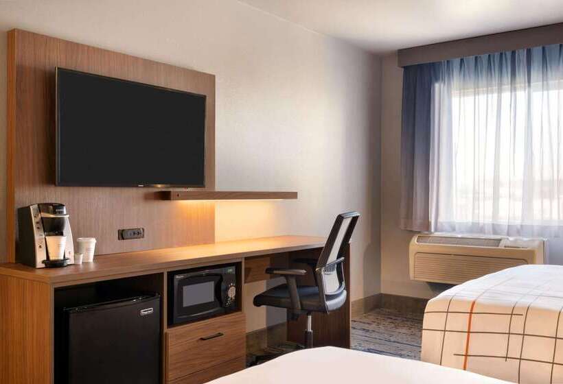 هتل La Quinta Inn & Suites By Wyndham Springfield