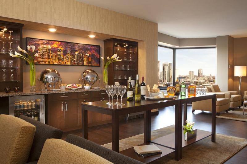 فندق Sheraton Minneapolis Downtown Convention Center