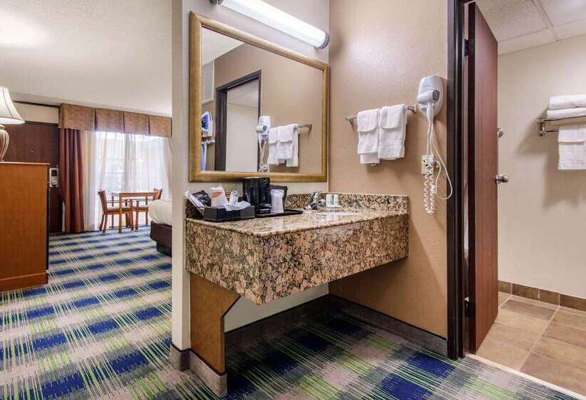 فندق Quality Inn Arkansas City North