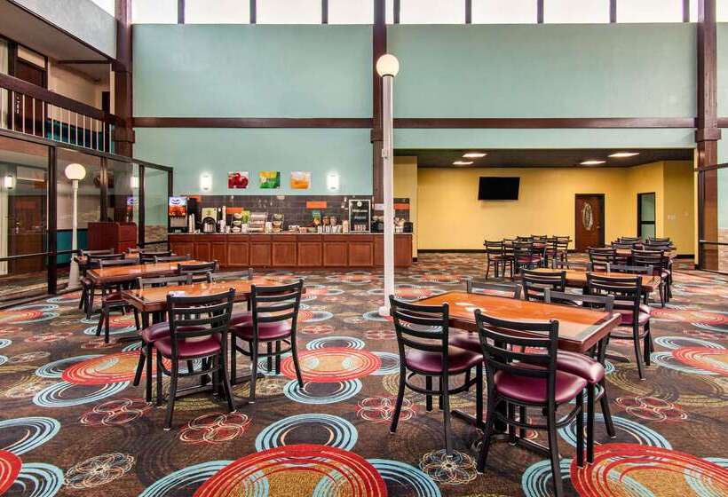 فندق Quality Inn Arkansas City North
