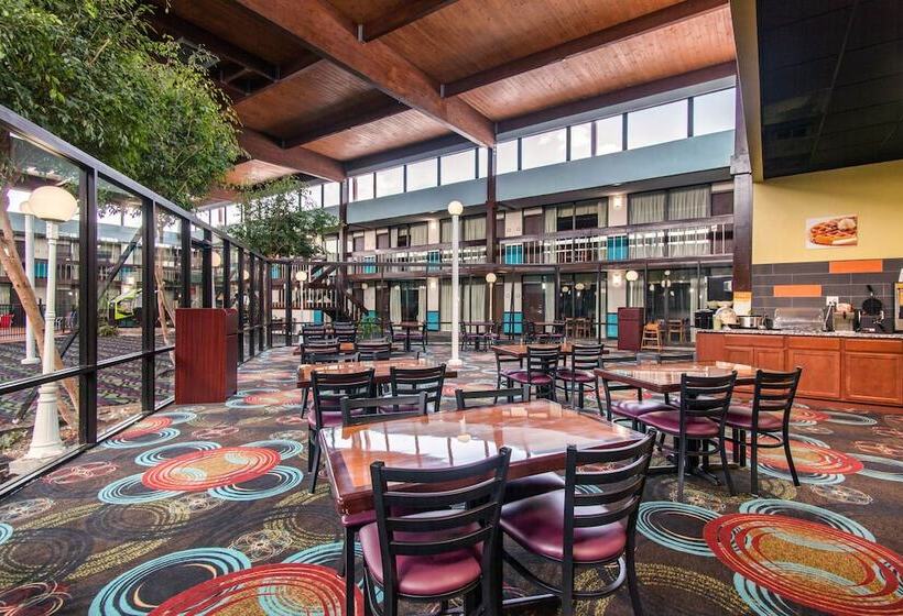 فندق Quality Inn Arkansas City North