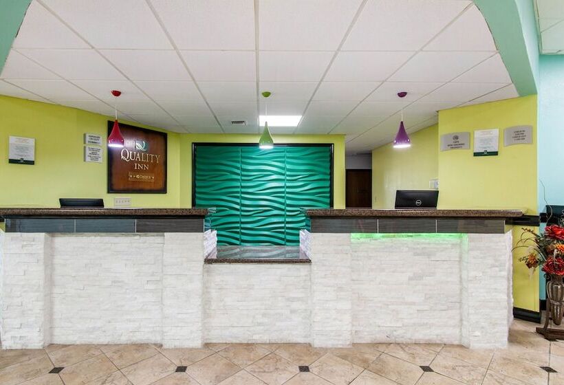 فندق Quality Inn Arkansas City North