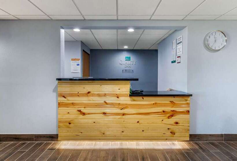 فندق Quality Inn New London