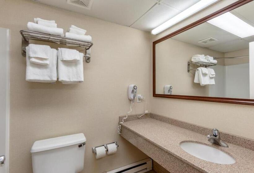 Отель Quality Inn Ocean City Beachfront