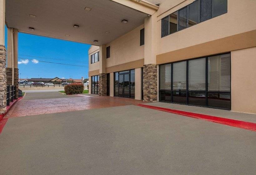 בית מלון כפרי Quality Inn & Suites Round Rock