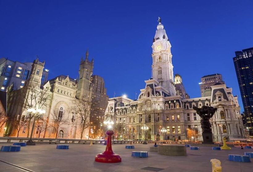 호텔 Quality Inn Center City