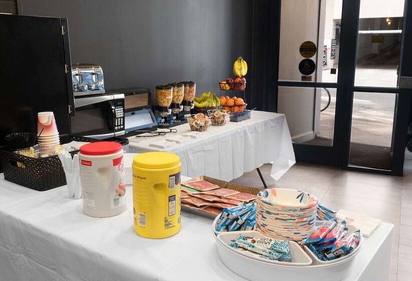 호텔 Quality Inn Center City