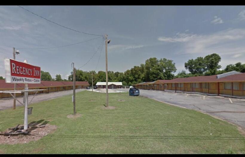 Отель Regency Inn