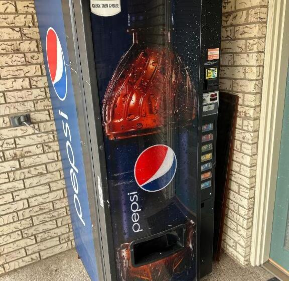 בית מלון כפרי Regency Inn