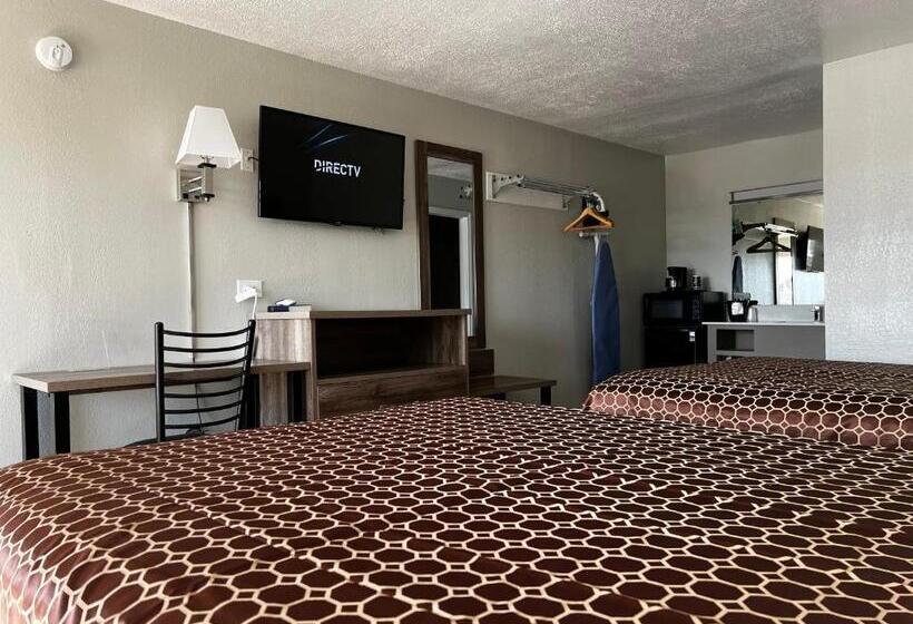 בית מלון כפרי Regency Inn