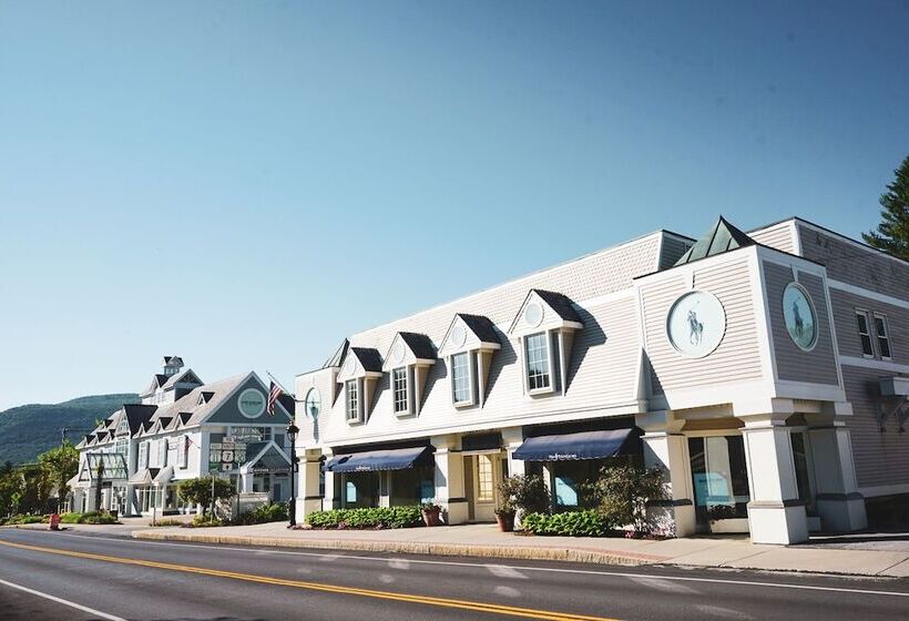 酒店 Reluctant Panther Inn & Restaurant