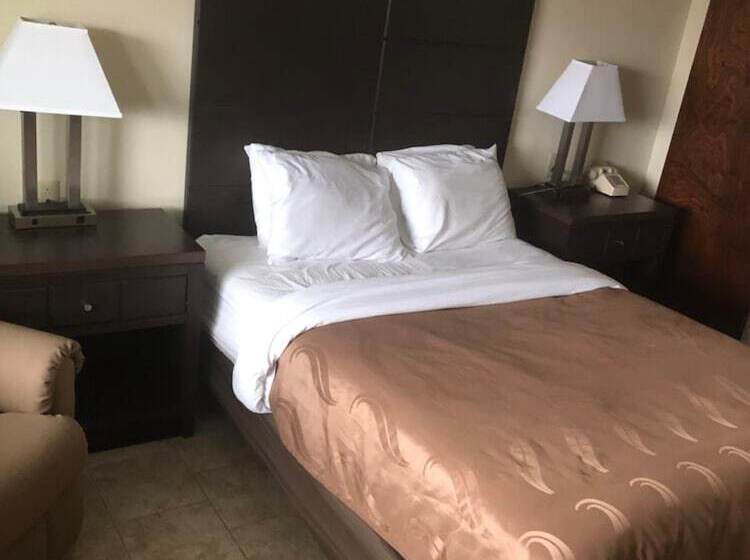 בית מלון כפרי Richland Inn Of Columbia